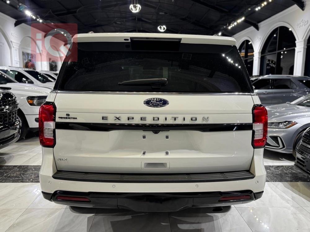 https://cdn.iqcars.io3b8b6cf1-7859-4b2a-8e80-01d0811ad95f_3.jpg